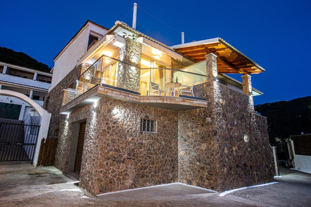 Black Rocks Family, Luxury Seafront Beach Maisonette Agios Gordios  Dış mekan fotoğraf