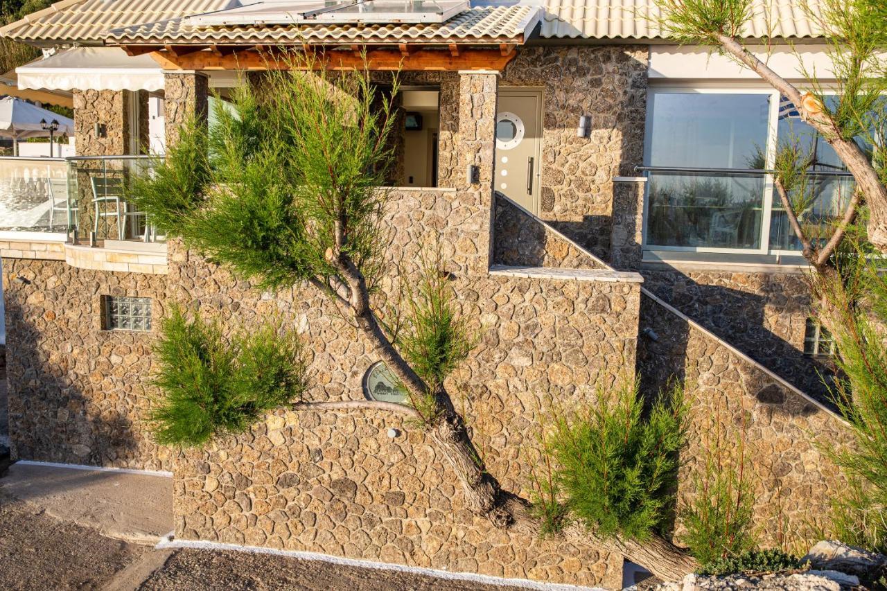 Black Rocks Family, Luxury Seafront Beach Maisonette Agios Gordios  Dış mekan fotoğraf
