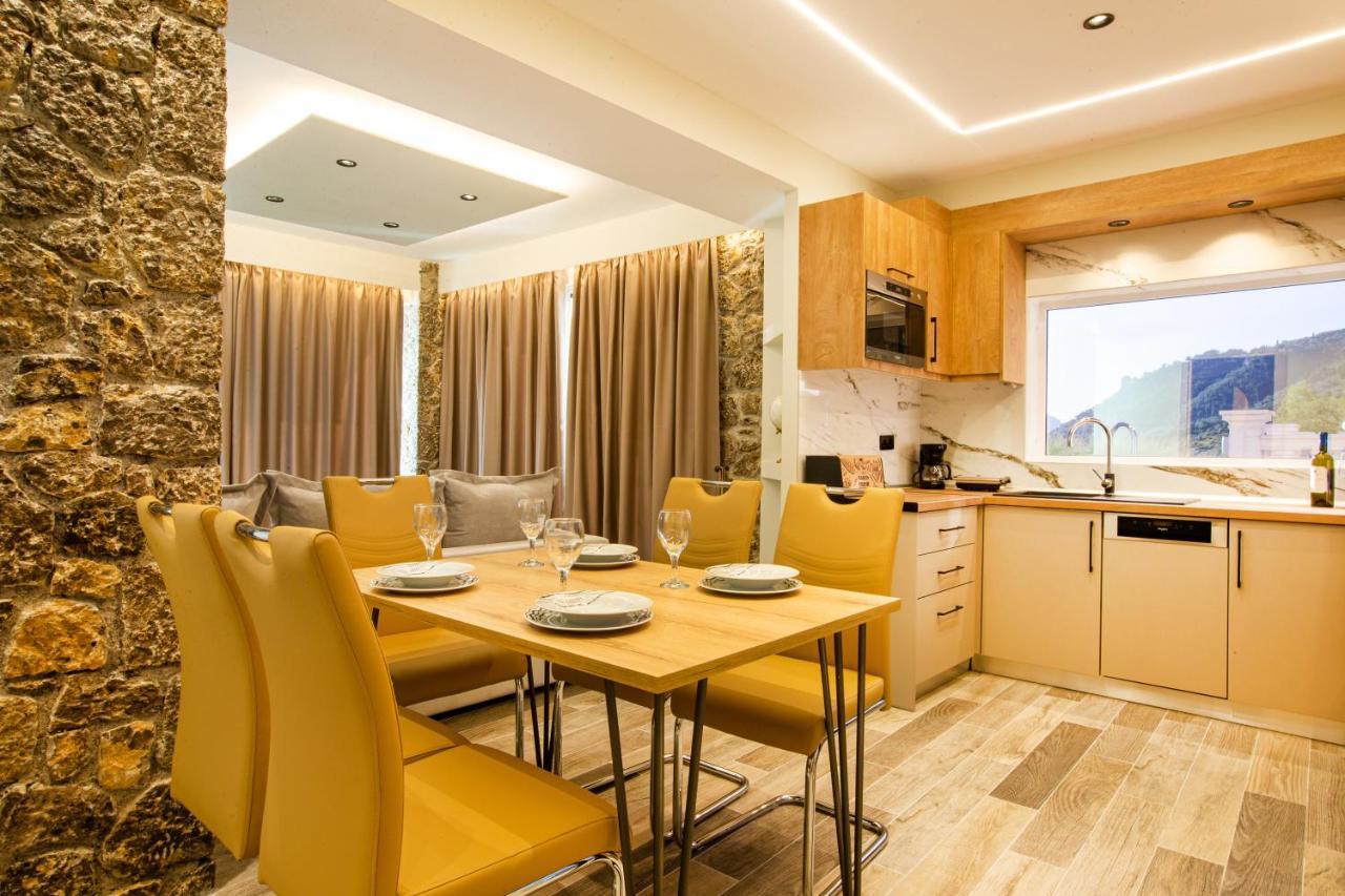 Black Rocks Family, Luxury Seafront Beach Maisonette Agios Gordios  Dış mekan fotoğraf